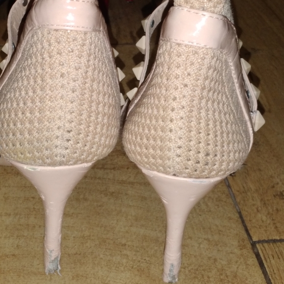 Studded neutral classy heels - Picture 2 of 4